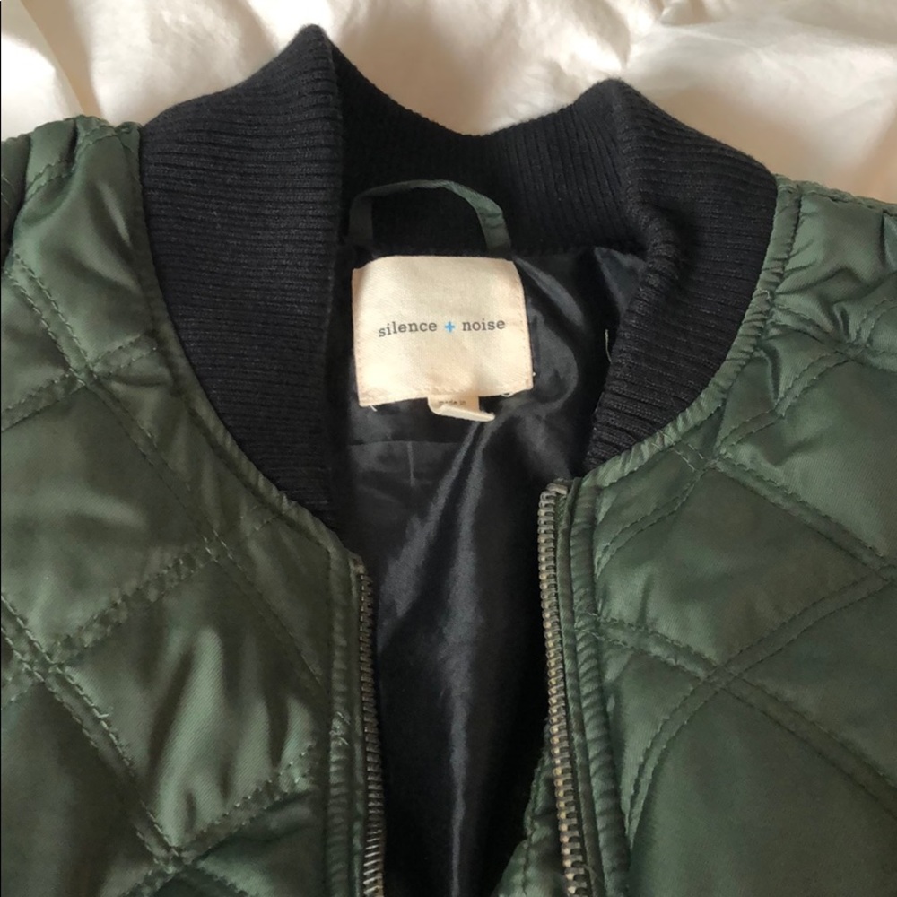 bomber jacket - Picture 2 of 2